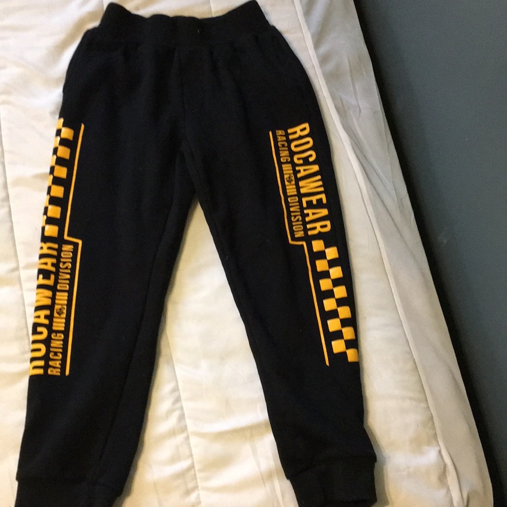 Rocawear sweat pants bran new